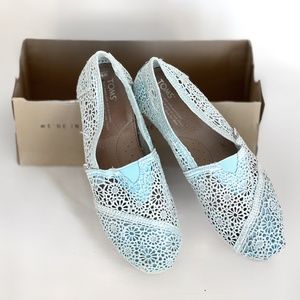 Toms Classic Slip Ons Blue Crochet